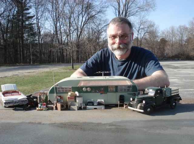 Michael Paul Smith is the perfect example of an artist with a passion for what he does. For the last 25 years, he has spent some of his spare and much of his professional time making miniature models and photographing them, creating a gallery of vintage car photographs from a fictional 1950s American town called Elgin Park.